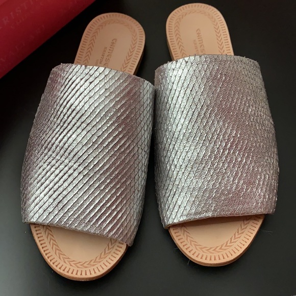 Sandals - Picture 6 of 6